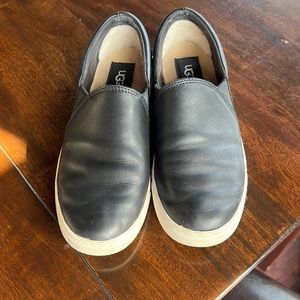 UGG Australia Black Slip-Ons, Women’s 7.5 casual loafer minimalist
